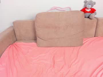 female cam girl ai_lyn image #3786650