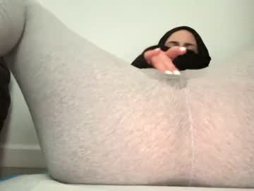 female cam girl skeetmaskshawtiiixo image #3988481