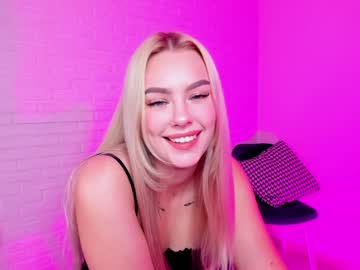 female cam girl 8a8y_nura image #943690