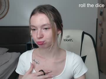 female cam girl leiligi image #2677941