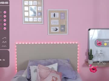 female cam girl little_effy18 image #1098558