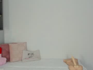 female cam girl jeangreybianca image #3715950