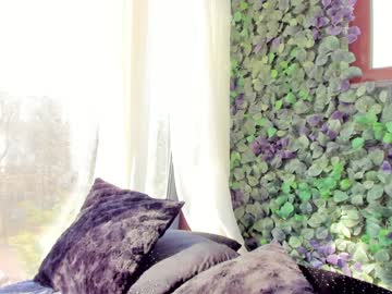 female cam girl sassyt33n image #3892543