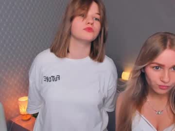 female cam couple chelsea_dream_ image #4004506