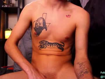 female cam man anotherskinnyboy image #1940203