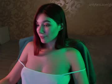 female cam girl _northern_girl_ image #1046373
