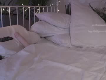 female cam girl _deepthroatgalactica image #853769