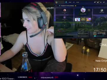 female cam girl kimilee22 image #2232880