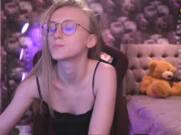 female cam girl angeellina image #1702347