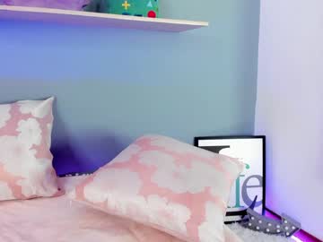 female cam girl saschaholmen image #2862761