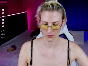 female cam girl eva__blonde image #2081314