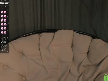 female cam couple naiamo image #3086125