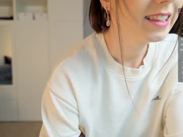 female cam girl _blackbee_ image #387175