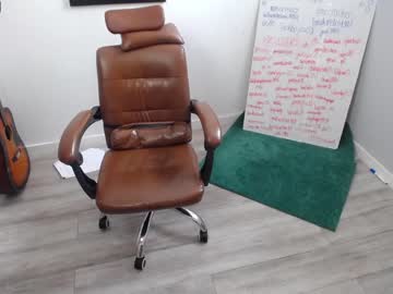 female cam girl yourcrazyneightbor image #2309284