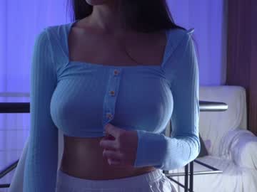 female cam girl houseofkei image #2806463