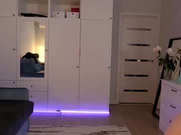 female cam girl _blackbee_ image #2125938