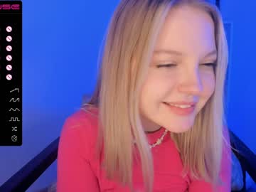 female cam couple heatherholland image #3025861