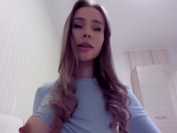 female cam girl aminaswan_ image #3445377