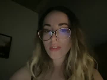 nevaehdoescuteshit  female  webcam