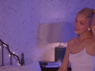 female cam girl _2strangers image #2011409