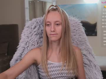 female cam girl angeellina image #68641