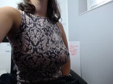 female cam girl yourcrazyneightbor image #2730736