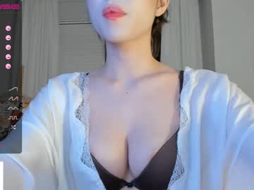 female cam girl hee_jin image #3442441
