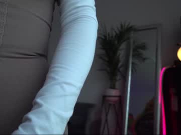 female cam girl beyllove_d image #563341