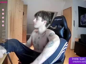 female cam man johnny2000x image #3177283
