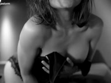 female cam girl alejastorm image #2472208