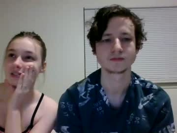 female cam couple leojamie image #568699
