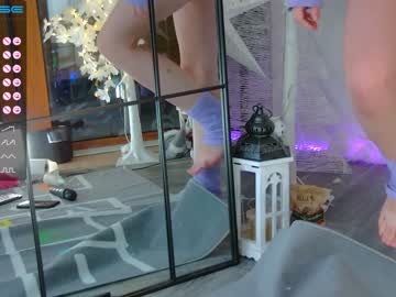female cam girl careful_i_bite image #3279905