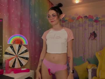 female cam girl _biscuitty image #559536