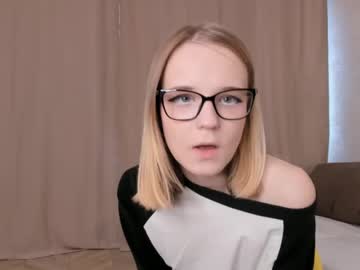 female cam girl vikinikie image #3922003