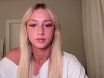 aurorabenson  female  webcam