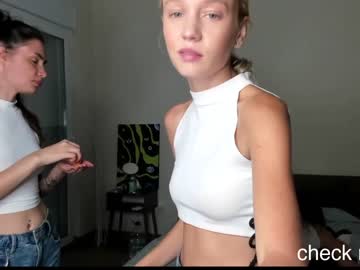 female cam girl xoanetta image #3120585