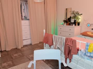 female cam girl ayajanae image #182528