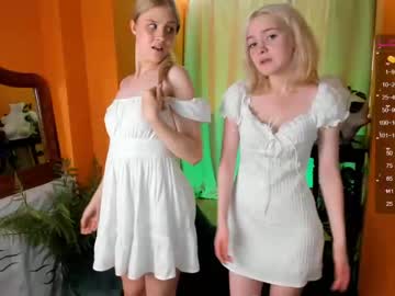 female cam couple christinagarneaer image #2307326