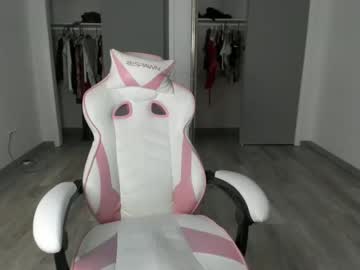 female cam girl baby_parisxoxo image #1291521