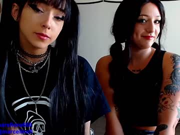 female cam couple sofiaswetdreams image #2863221
