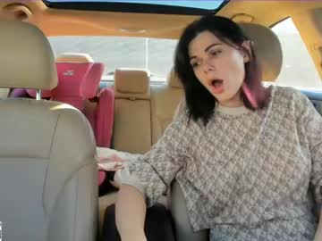 female cam girl kristymack image #318701