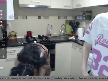 female cam couple maya_and_guests image #928994