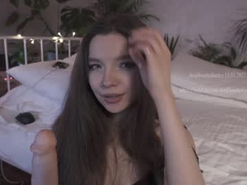 female cam girl _deepthroatgalactica image #904008