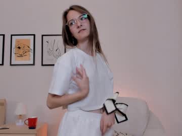 female cam girl alainacrosby image #3945799