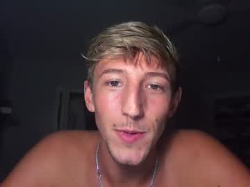 female cam man charles_mason21 image #3940207