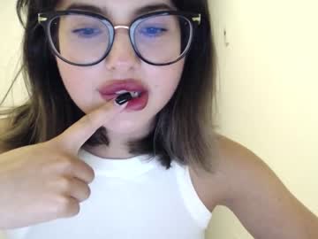 female cam girl playnofuckinggames image #2110423