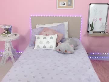 female cam girl little_effy18 image #1235519