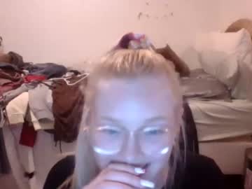 female cam girl sexyblondestarr image #279574