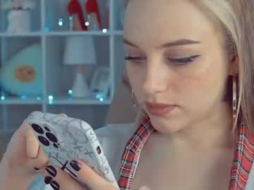 female cam girl mia_milagros image #1308666