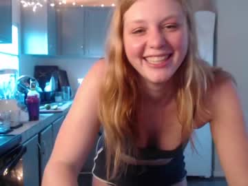 female cam girl gingerlei image #673873